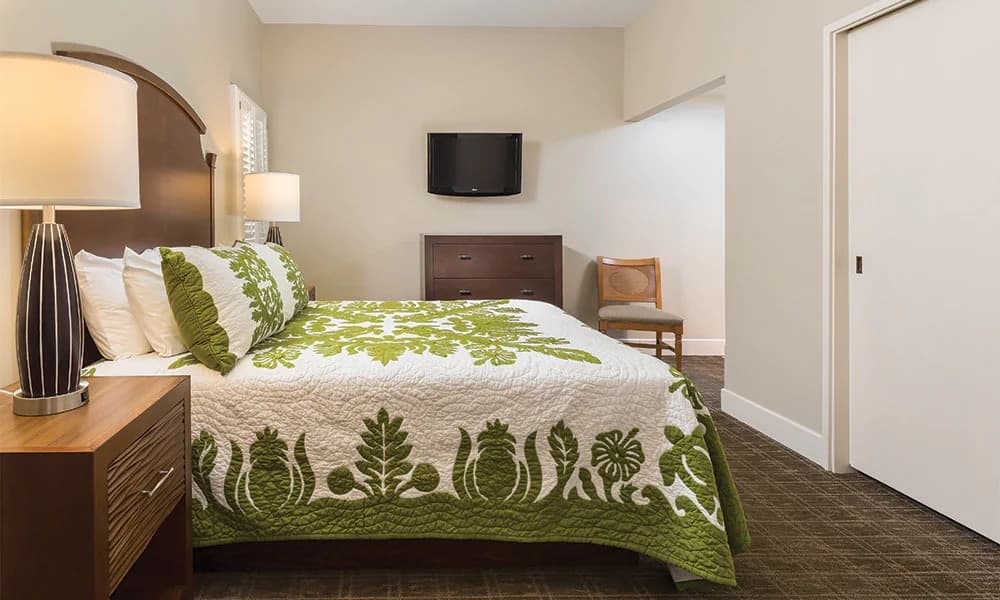 Royal Sea Cliff 2 Bedroom - Photo 1
