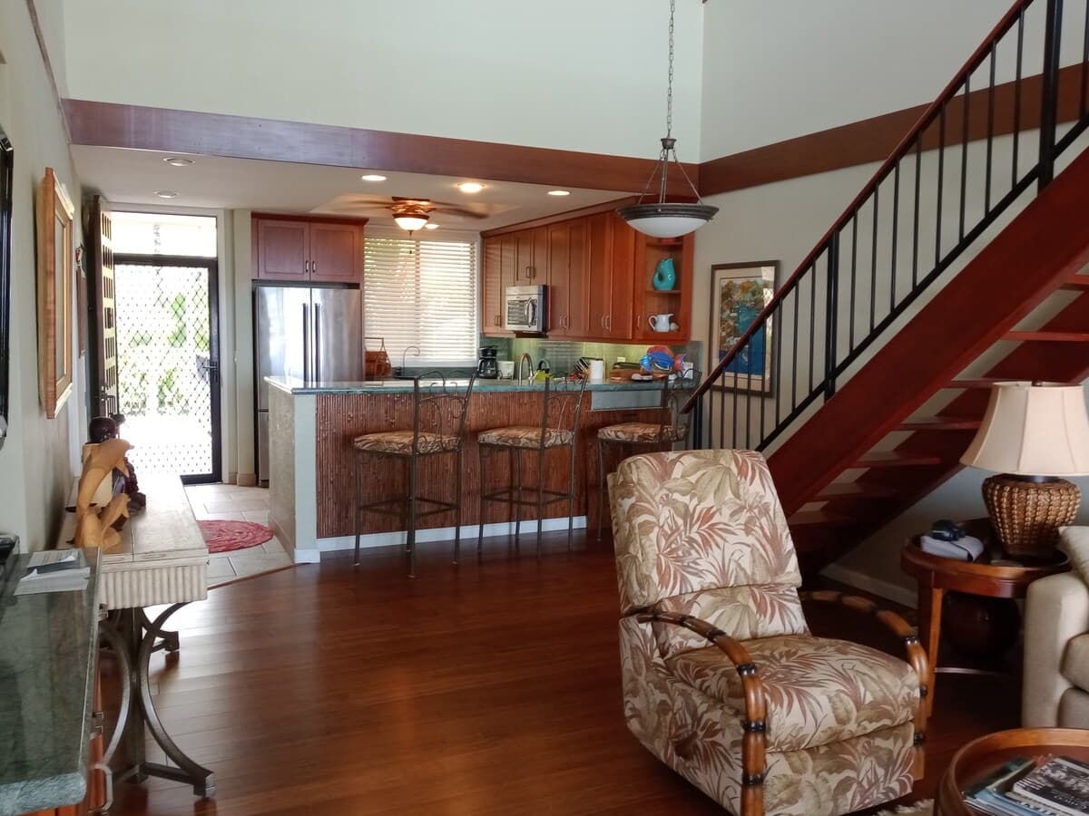 Condo in Kailua-Kona · ★4.71 · 2 bedrooms · 2 beds · 2.5 baths - Photo 4