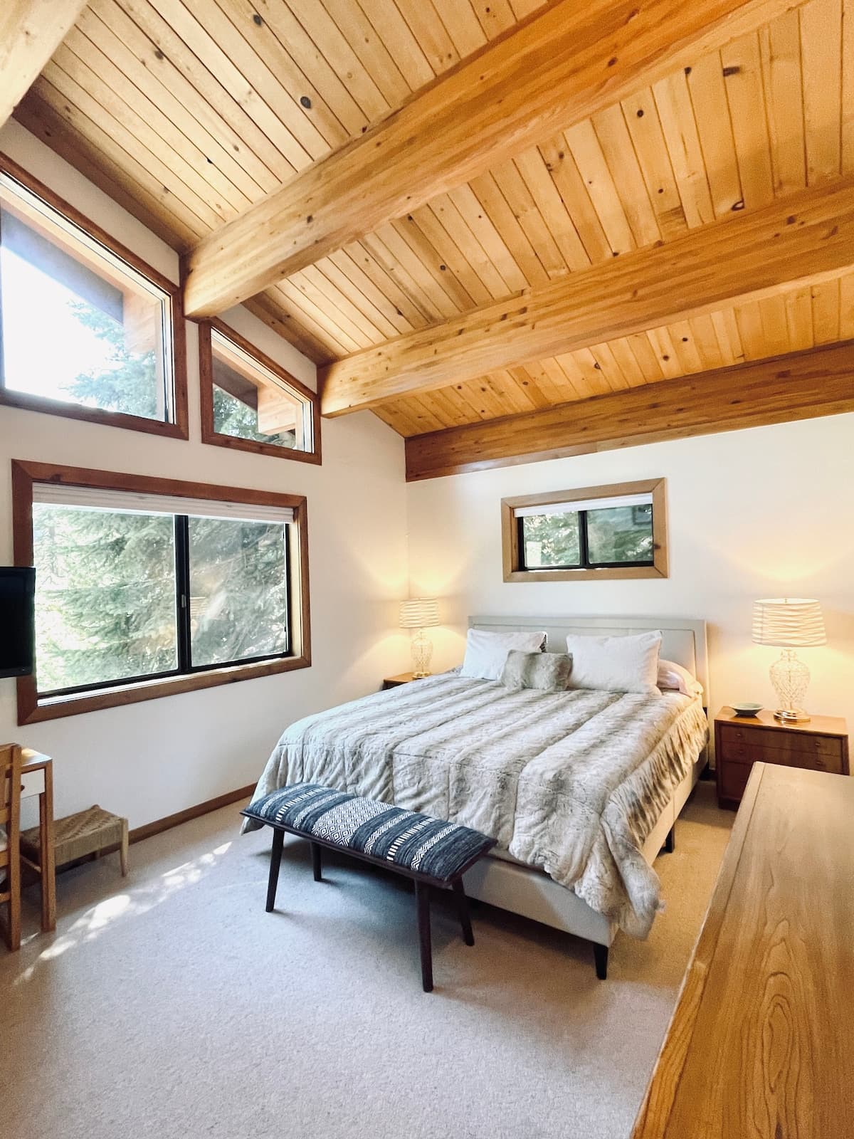 Ski Chalet on Cul-de-Sac, Walk to Palisades - Photo 2
