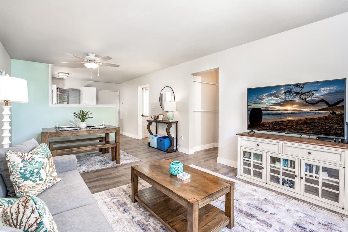 Condo in Kihei · ★4.95 · 2 bedrooms · 3 beds · 2 baths - Photo 3