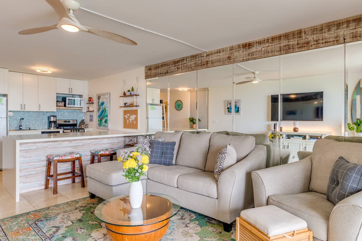 Condo in Lahaina · ★4.84 · 1 bedroom · 1 bed · 1 bath - Photo 5