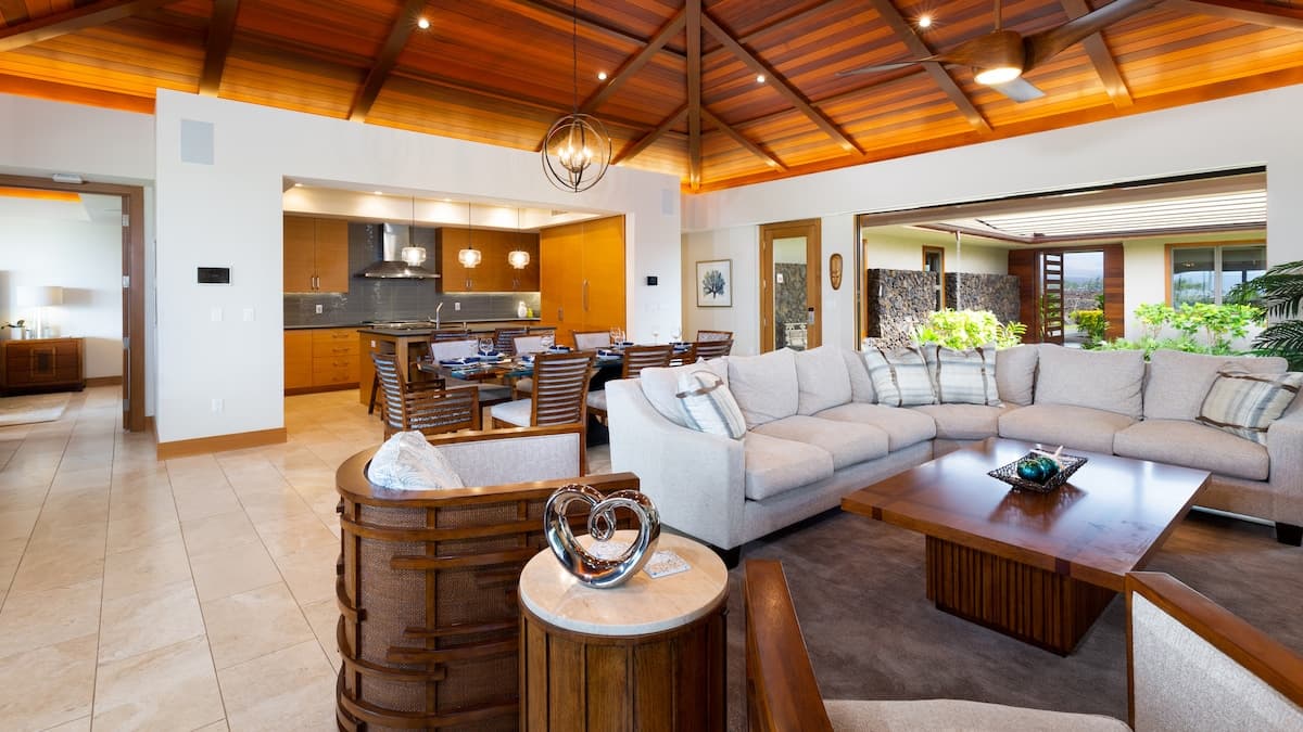 Home in Waimea · ★5.0 · 4 bedrooms · 5 beds · 4.5 baths - Photo 3