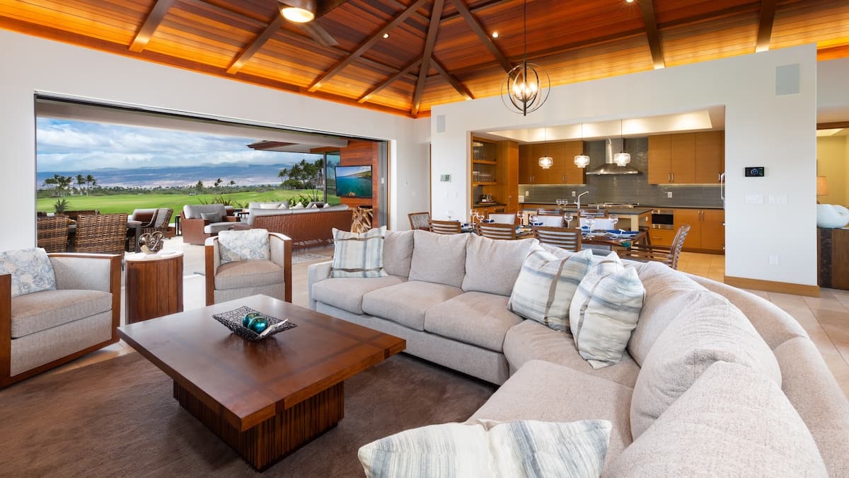 Home in Waimea · ★5.0 · 4 bedrooms · 5 beds · 4.5 baths - Photo 2