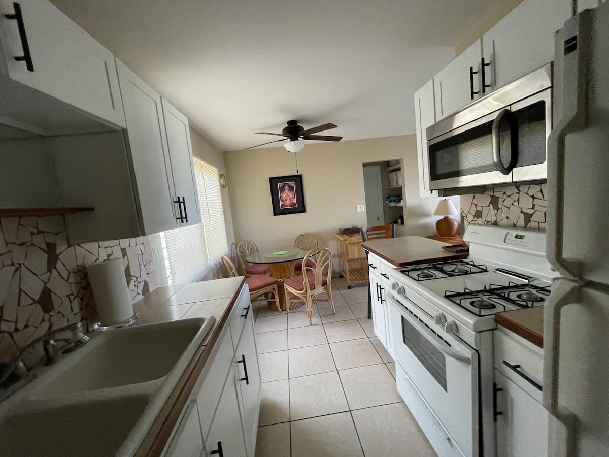 Condo in Kailua-Kona · ★4.88 · 1 bedroom · 1 bed · 1 bath - Photo 5