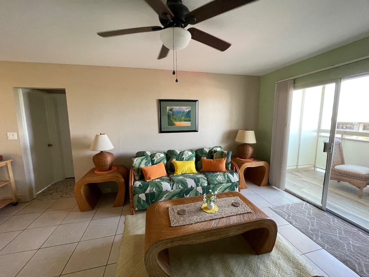 Condo in Kailua-Kona · ★4.88 · 1 bedroom · 1 bed · 1 bath - Photo 1