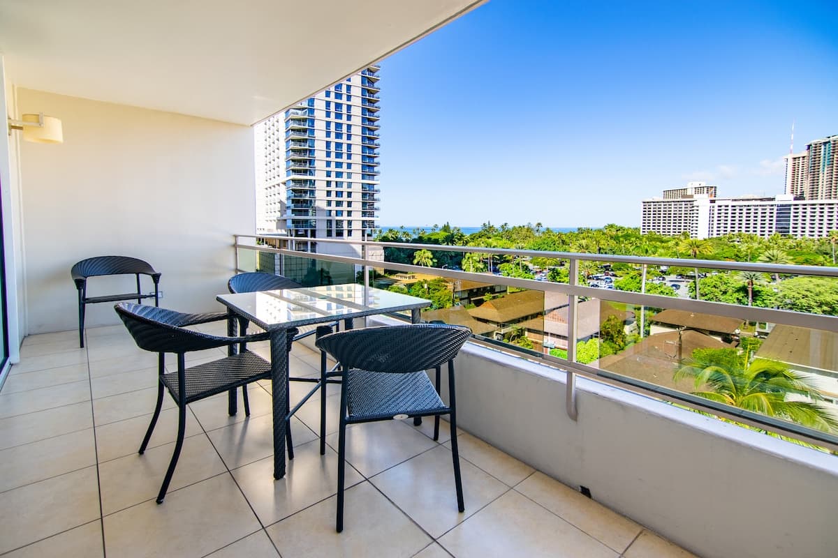 Regency Waikiki Prt Ocn Vw Never end summer deal! - Photo 4