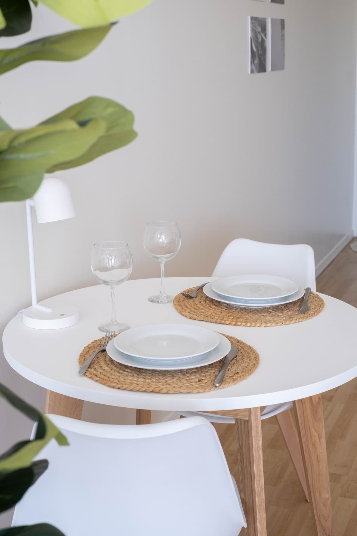 Modern and Clean Studio w Parking & Ocean View - Photo 3