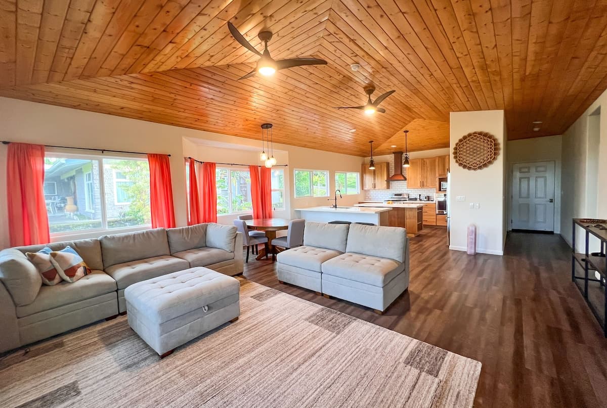Home in Pahoa · ★4.88 · 2 bedrooms · 3 beds · 2 private baths - Photo 1