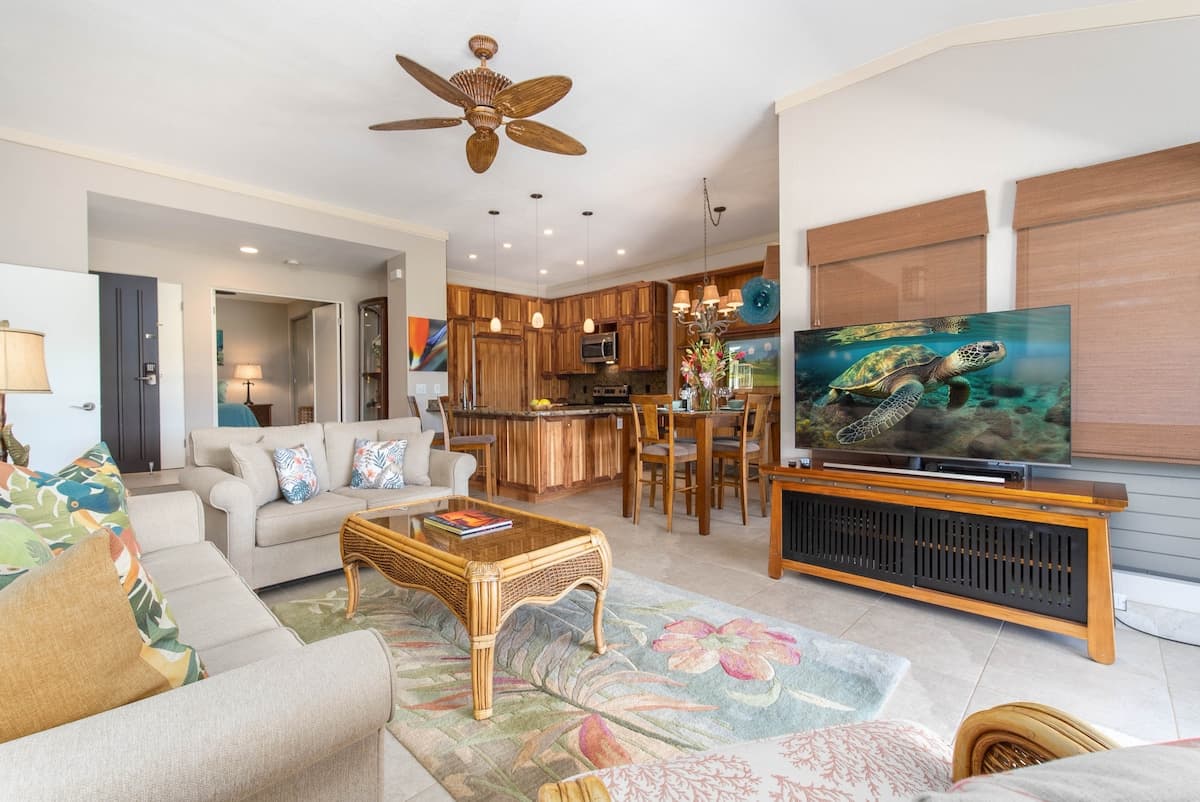 Condo in Lahaina · ★4.89 · 2 bedrooms · 3 beds · 2 baths - Photo 1