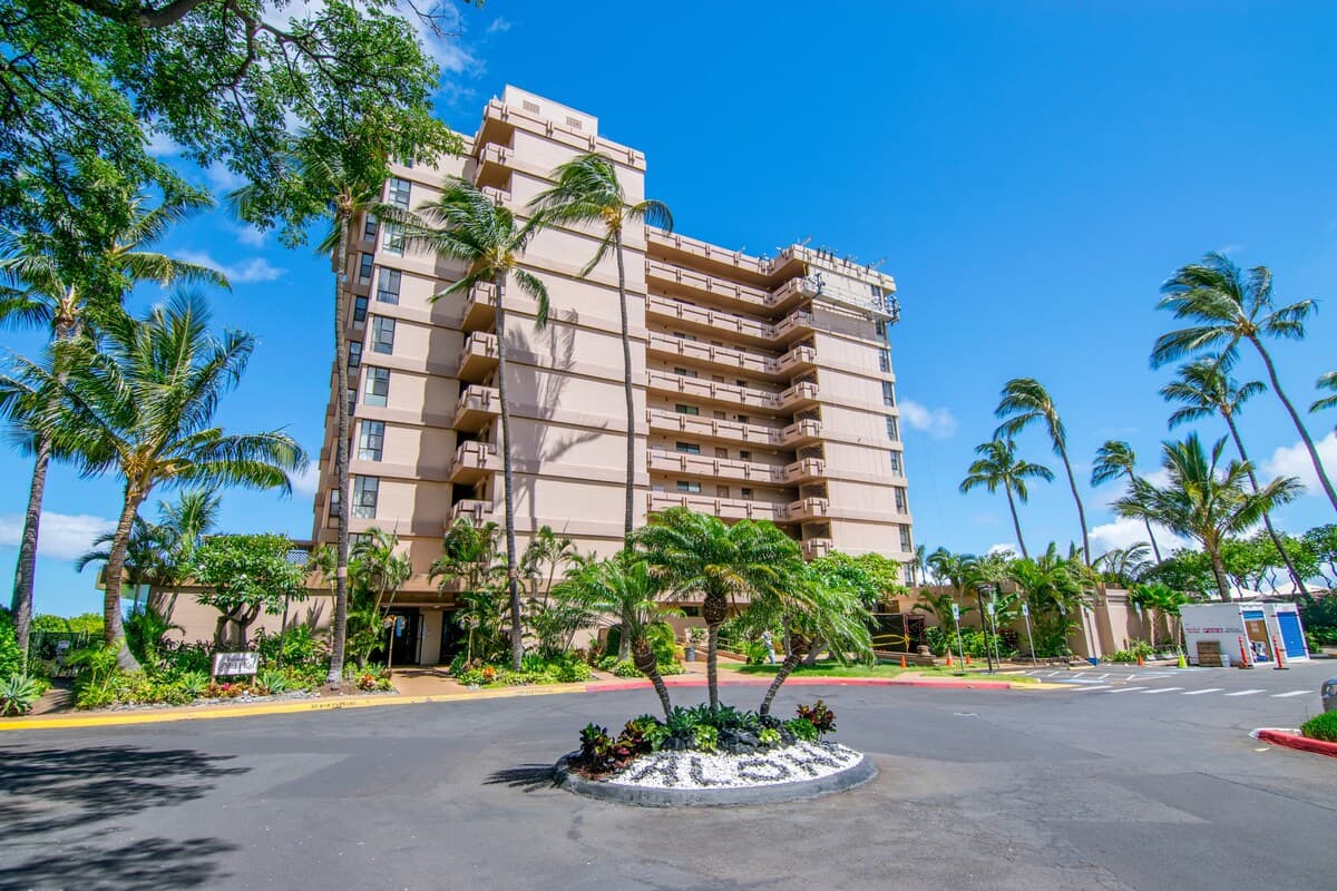 Condo in Lahaina · ★4.93 · Studio · 2 beds · 1 bath - Photo 3