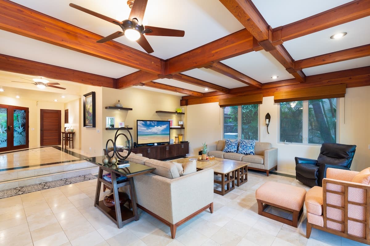 Villa in Kailua-Kona · ★4.94 · 3 bedrooms · 4 beds · 2 baths - Photo 4