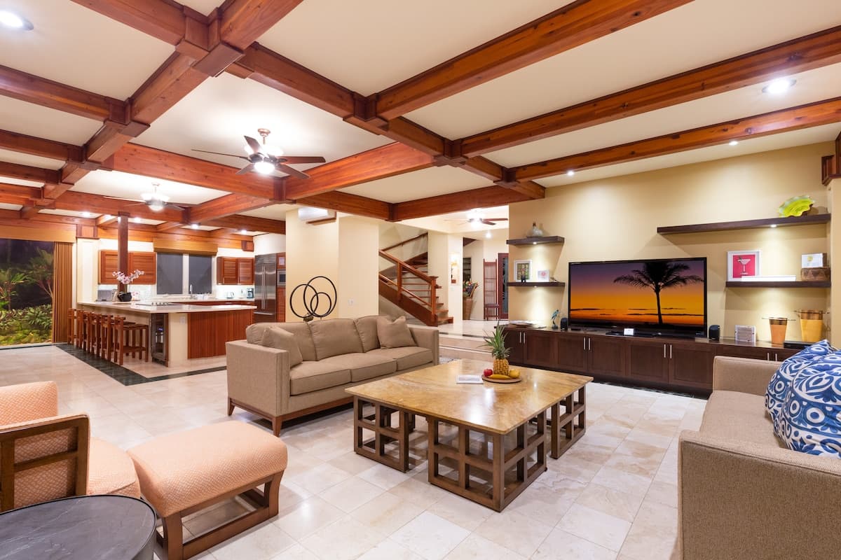 Villa in Kailua-Kona · ★4.94 · 3 bedrooms · 4 beds · 2 baths - Photo 2