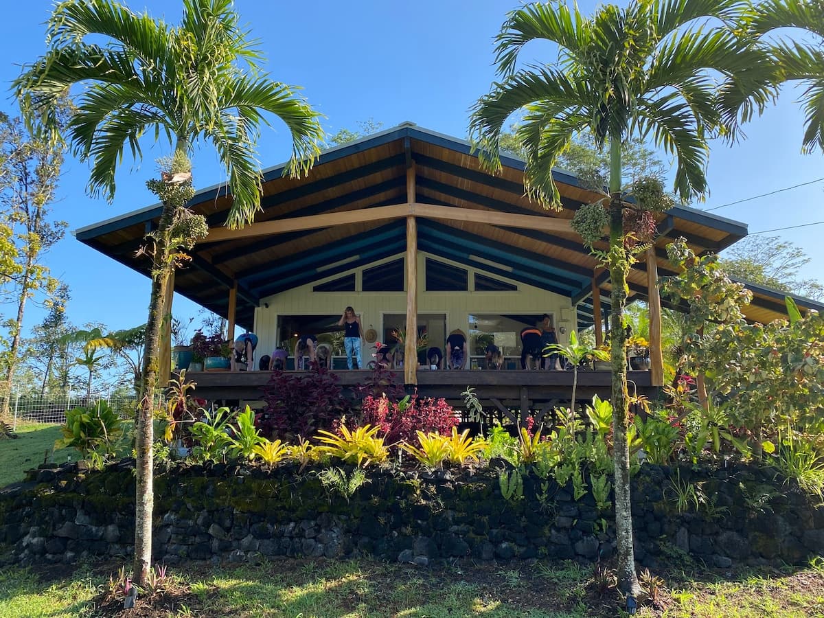 Home in Keaau · ★4.94 · 4 bedrooms · 3 beds · 2 shared baths - Photo 5