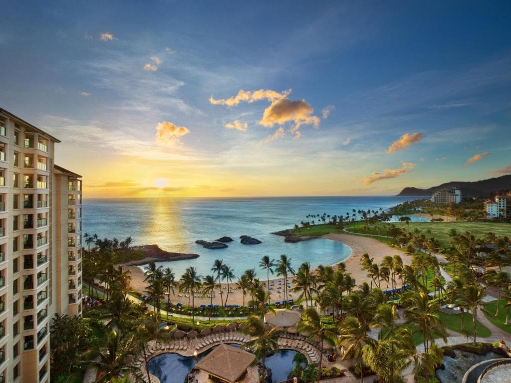 Condo in Kapolei · ★5.0 · 1 bedroom · 2 beds · 1 private bath - Photo 2