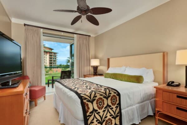 Condo in Lahaina · ★4.84 · 1 bedroom · 1 bed · 1 private bath - Photo 5