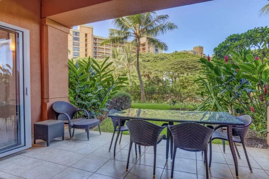Condo in Lahaina · ★4.57 · 1 bedroom · 1 bed · 1 bath - Photo 5