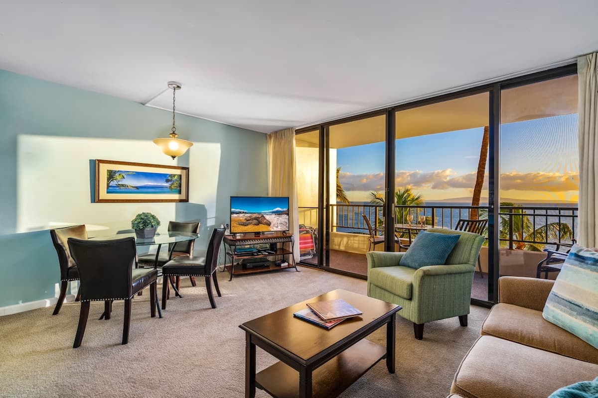 Condo in Kihei · ★4.94 · 1 bedroom · 2 beds · 1 bath - Photo 1