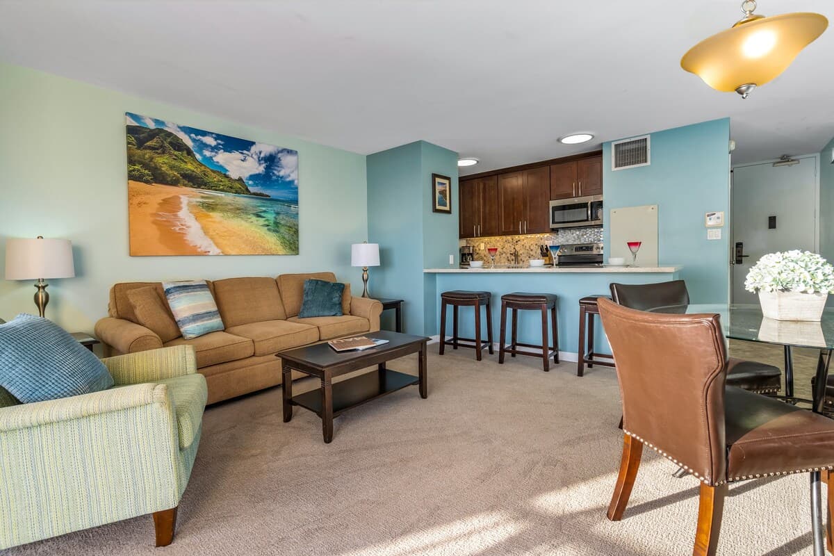 Condo in Kihei · ★4.94 · 1 bedroom · 2 beds · 1 bath - Photo 4