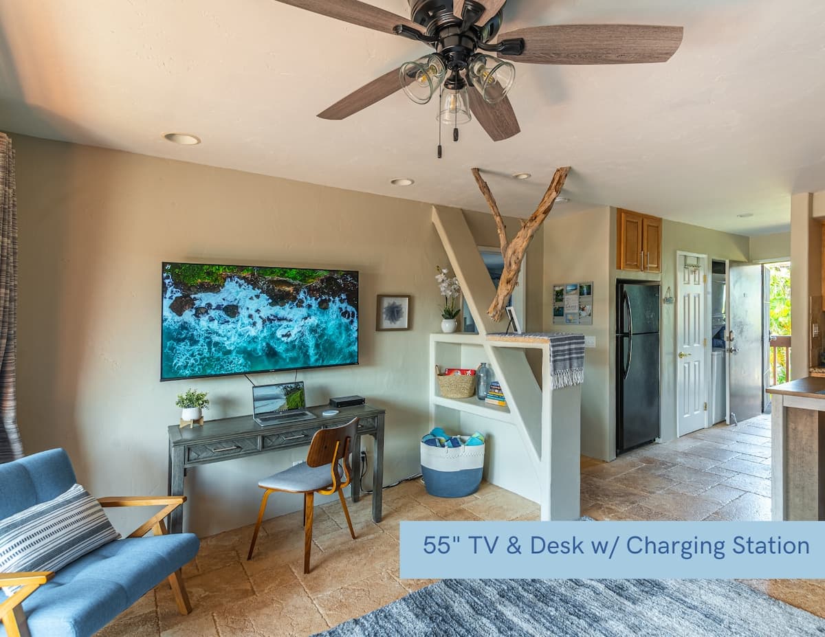 Condo in Lahaina · ★4.97 · 1 bedroom · 2 beds · 1 bath - Photo 4