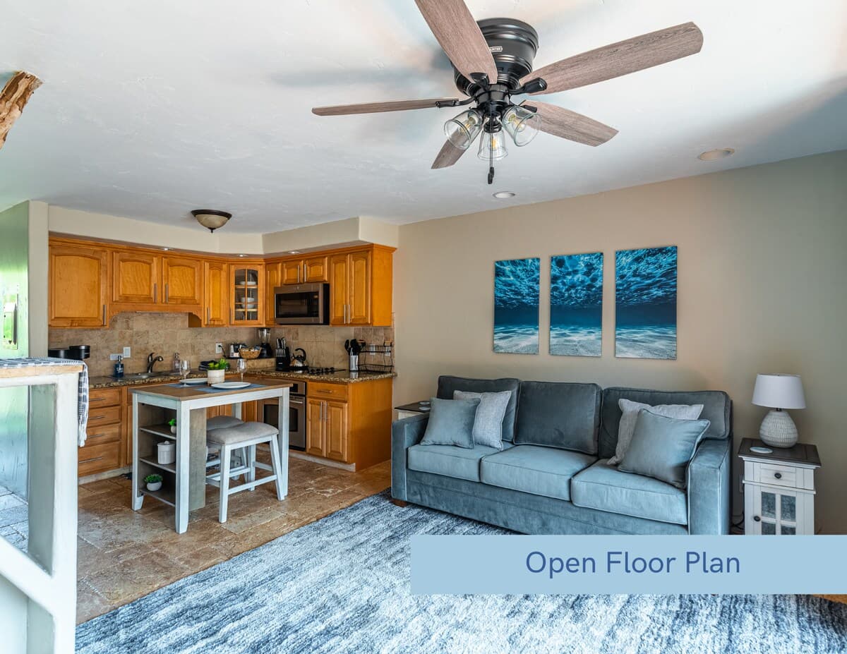Condo in Lahaina · ★4.97 · 1 bedroom · 2 beds · 1 bath - Photo 2