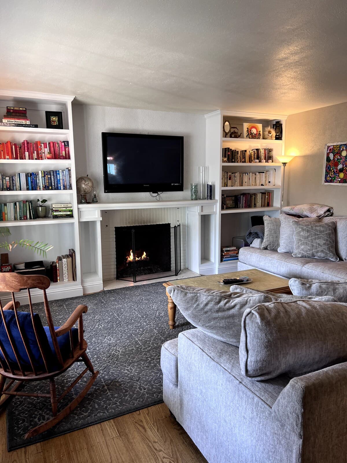 Cozy Family Home with Yard, Coffee & Books - Photo 2