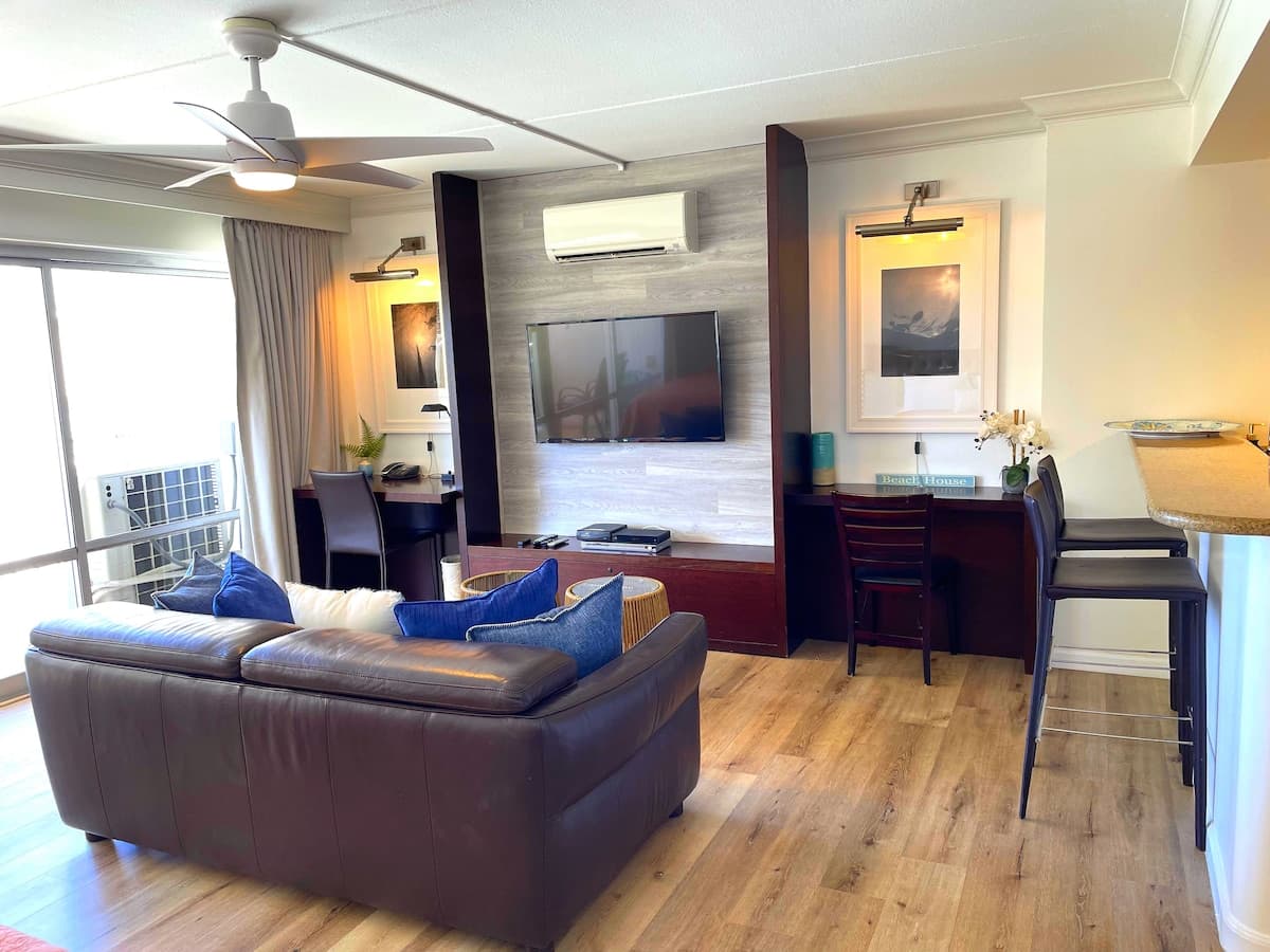 Condo in Honolulu · ★4.7 · 1 bedroom · 3 beds · 1 private bath - Photo 3