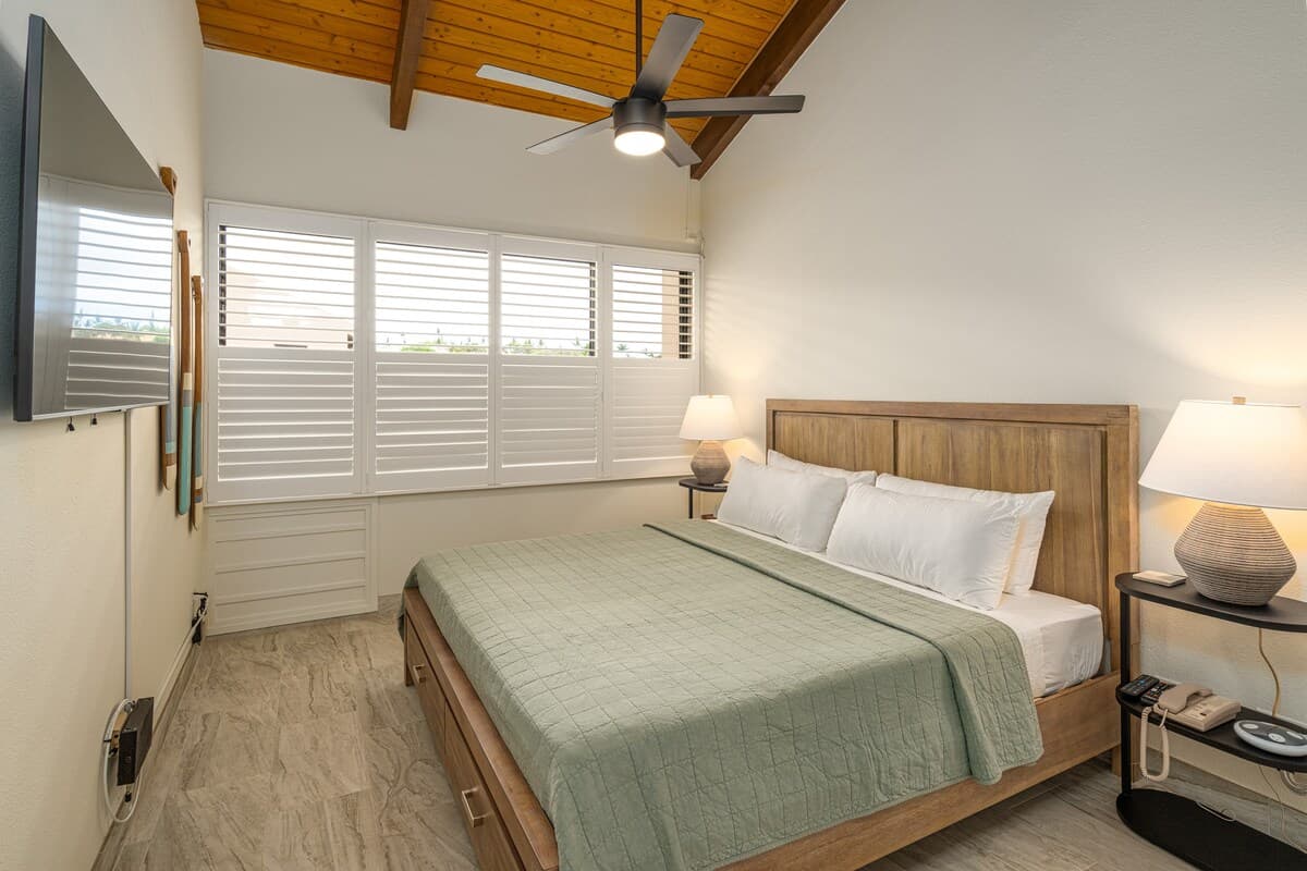 Condo in Kihei · ★4.89 · 3 bedrooms · 3 beds · 2 baths - Photo 3