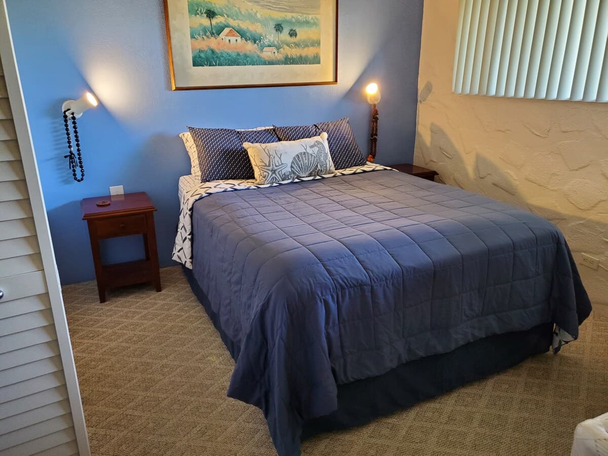 Condo in Kailua-Kona · ★4.89 · 1 bedroom · 2 beds · 1 bath - Photo 4