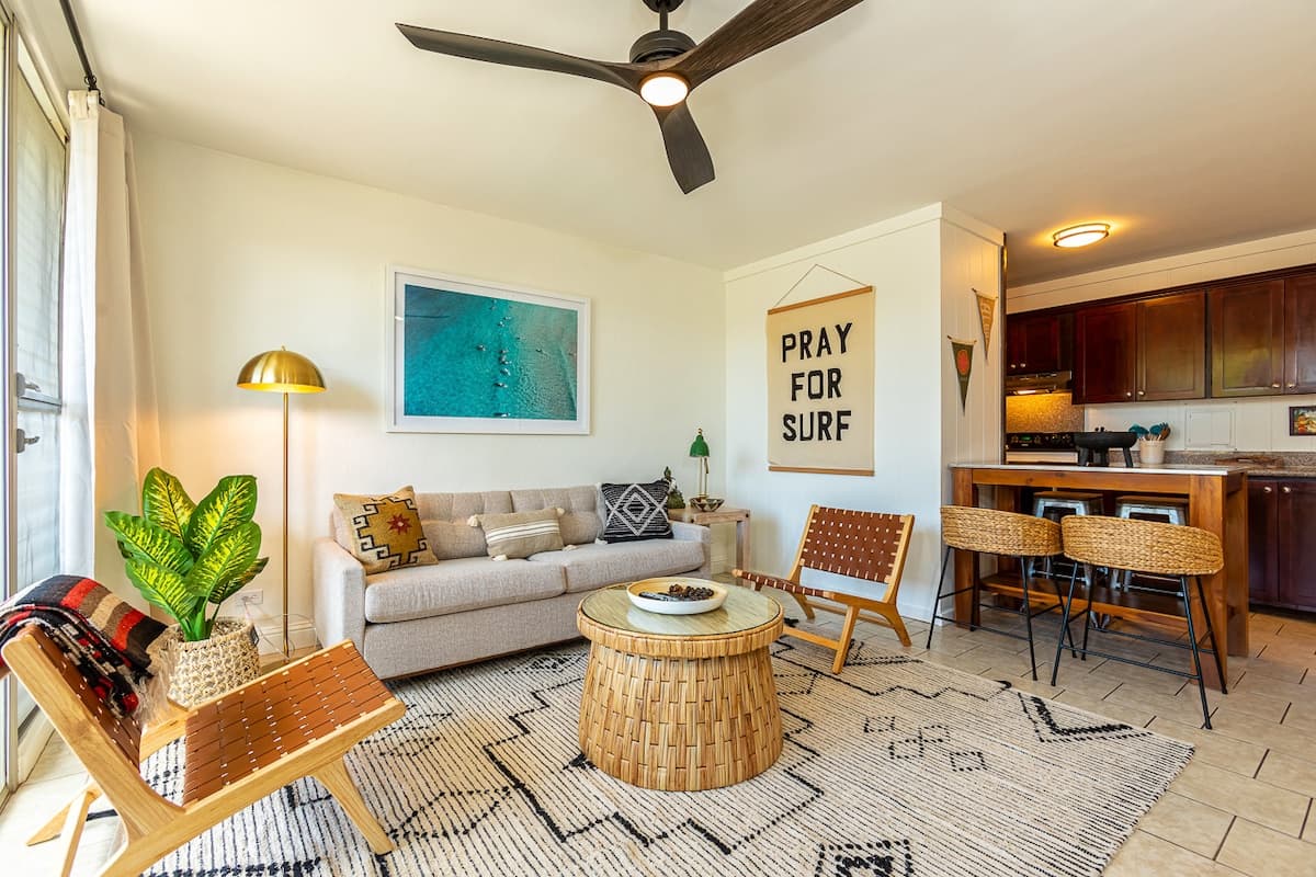 Condo in Paia · ★4.89 · 1 bedroom · 2 beds · 1 private bath - Photo 1