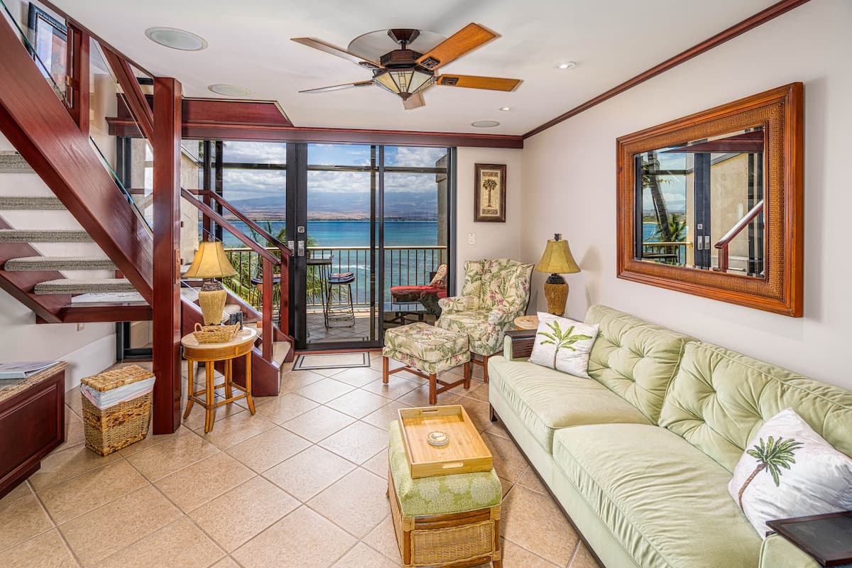 Condo in Wailuku · ★5.0 · 2 bedrooms · 3 beds · 2 baths - Photo 1