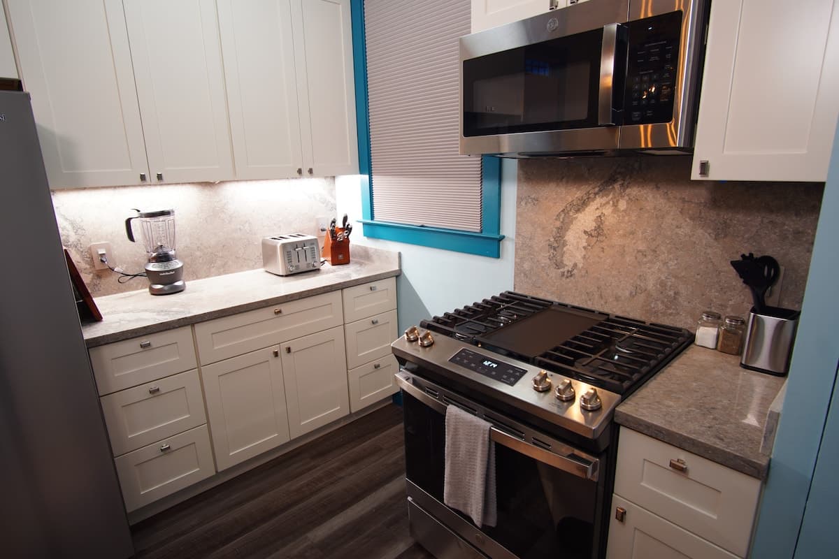 Remodeled 1906 Flat, Steps to Moscone - Photo 3