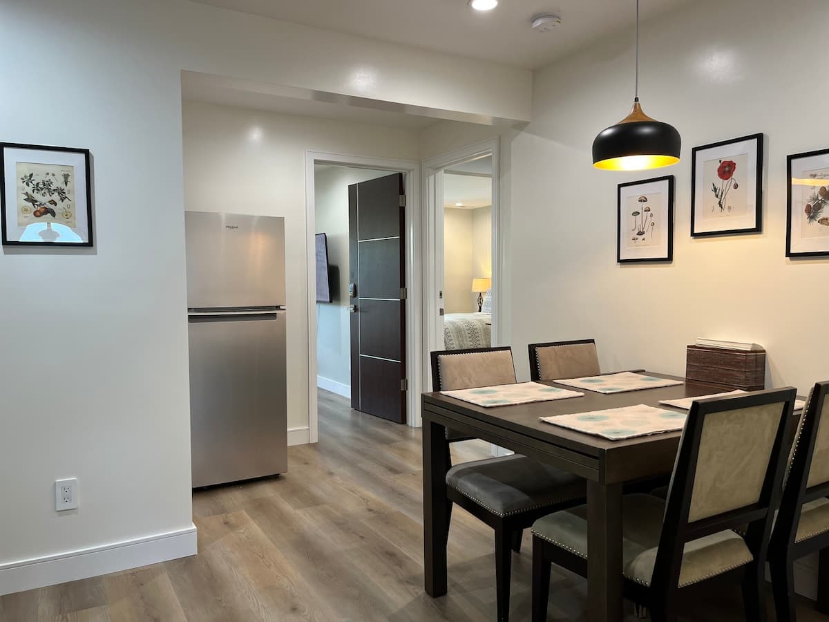 Newly Remodeled 2-Suite Garden Unit in Portola - Photo 3