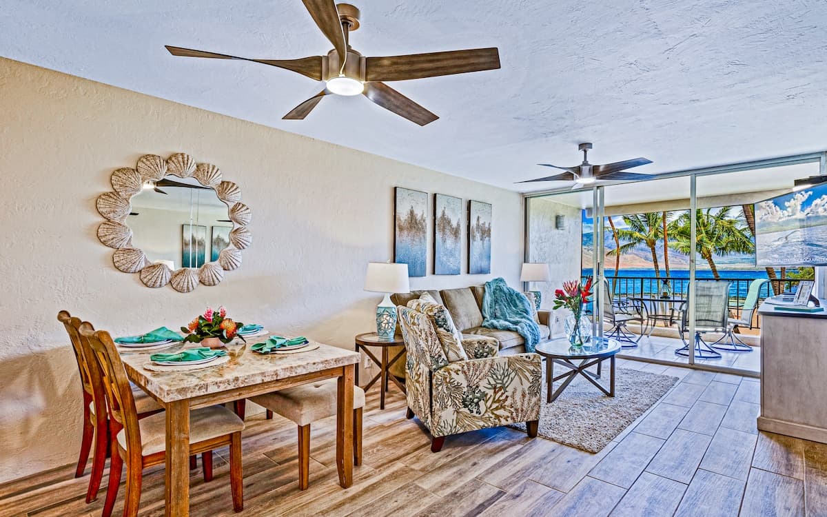 Condo in Kihei · ★4.89 · 2 bedrooms · 3 beds · 2 shared baths - Photo 1