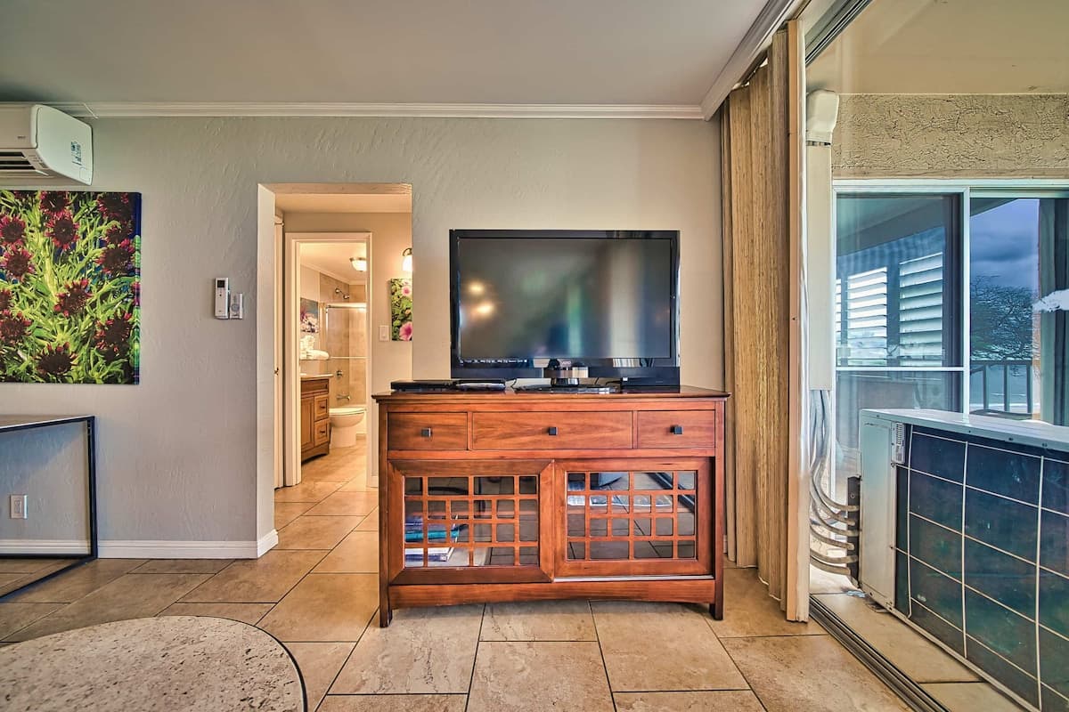 Condo in Kihei · ★4.89 · 2 bedrooms · 5 beds · 2 baths - Photo 2