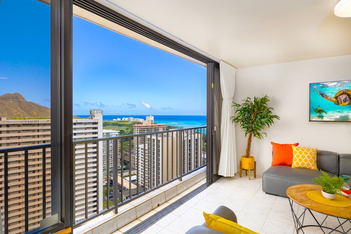 Condo in Honolulu · ★4.8 · 1 bedroom · 1 bed · 1 private bath - Photo 3