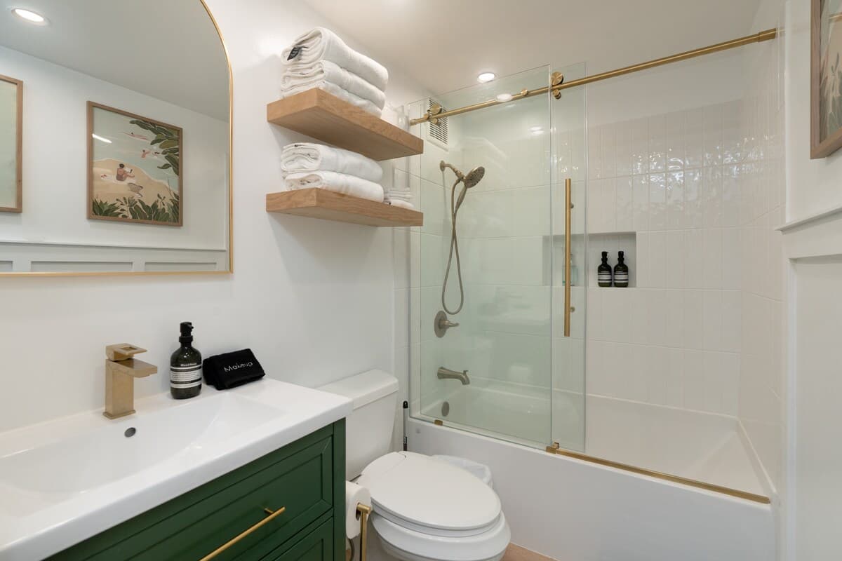 Stylish Spacious North Shore Loft near Turtle Bay - Photo 3