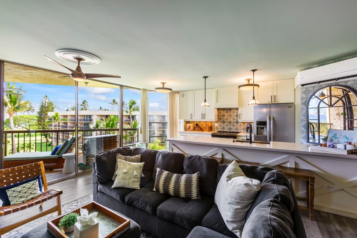 Condo in Kihei · ★4.97 · 2 bedrooms · 3 beds · 2 private baths - Photo 2