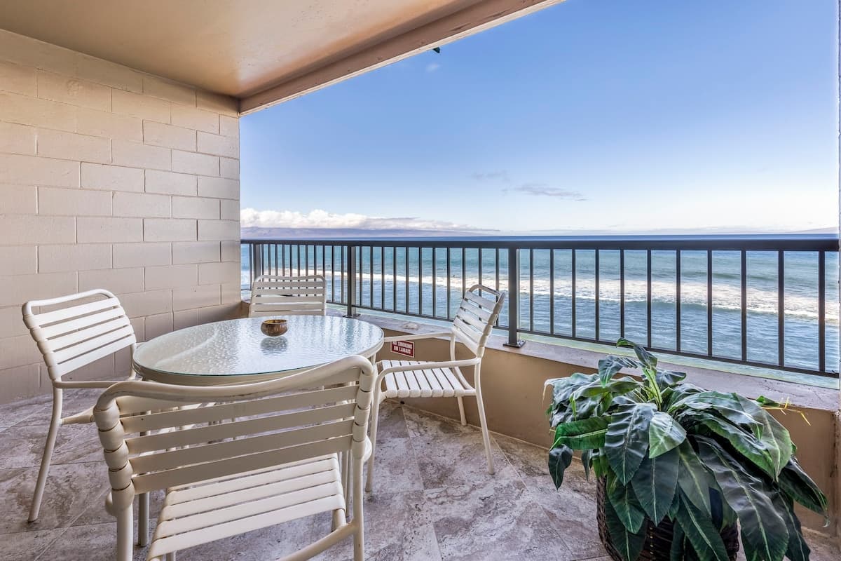 Condo in Lahaina · ★4.84 · Studio · 1 bed · 1 private bath - Photo 5
