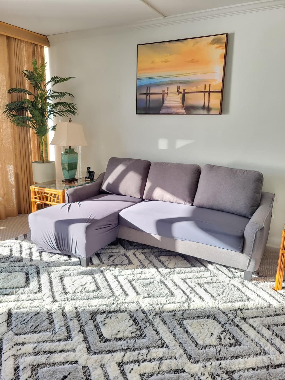 Condo in Lahaina · ★4.91 · 1 bedroom · 2 beds · 1 bath - Photo 3