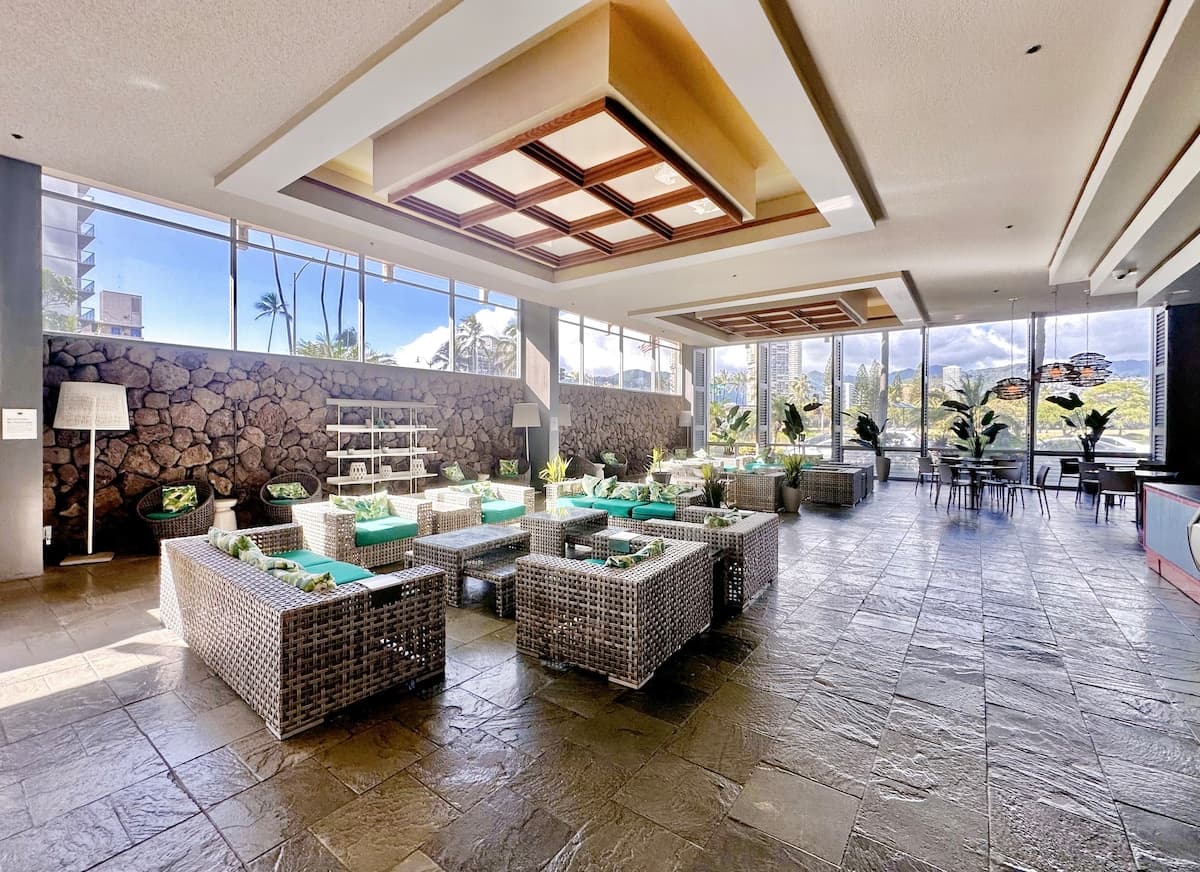 Condo in Honolulu · ★4.83 · Studio · 2 beds · 1 private bath - Photo 1