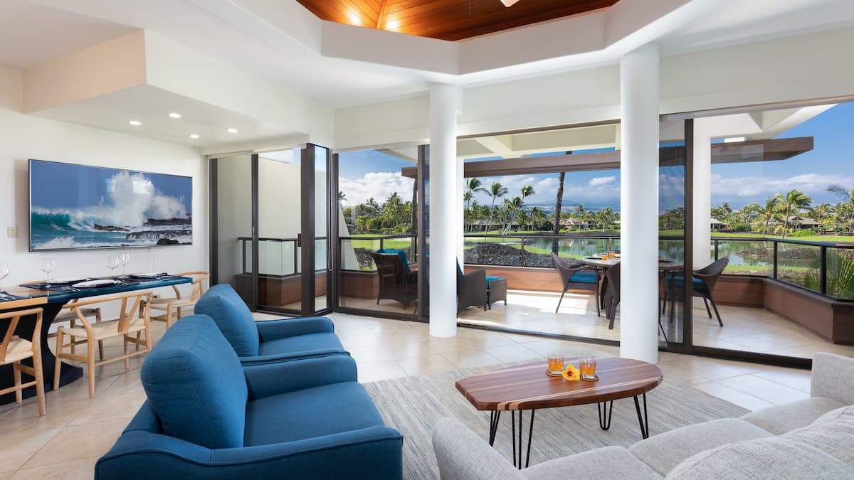 Condo in Waimea · ★4.88 · 2 bedrooms · 4 beds · 2.5 baths - Photo 2