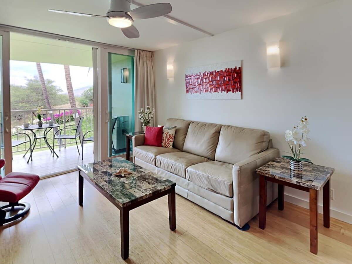 Condo in Kihei · ★4.94 · 2 bedrooms · 2 beds · 1 private bath - Photo 5