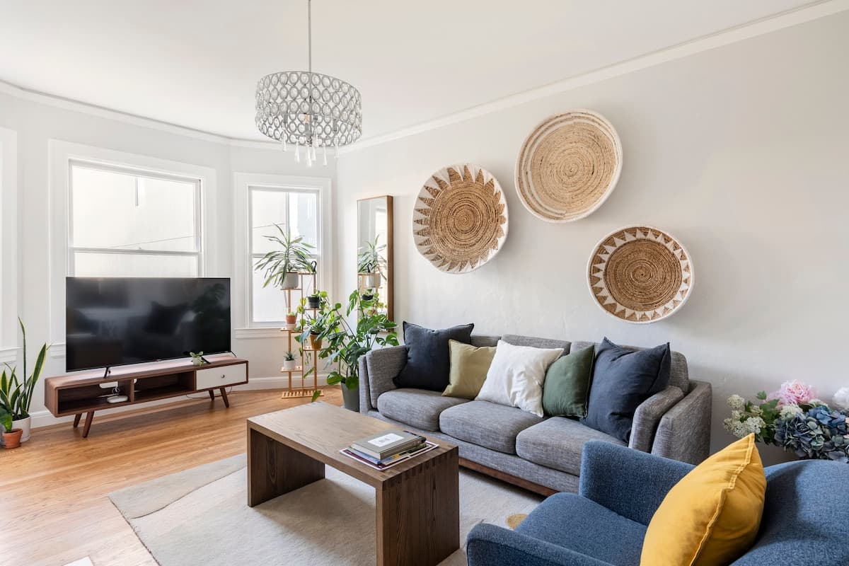 Private Edwardian Suite by Airbnb HQ, Fireplace - Photo 3