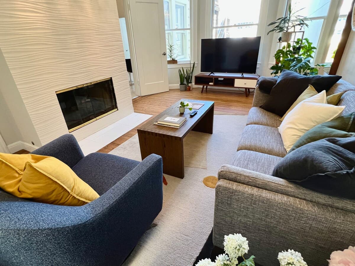 Private Edwardian Suite by Airbnb HQ, Fireplace - Photo 2