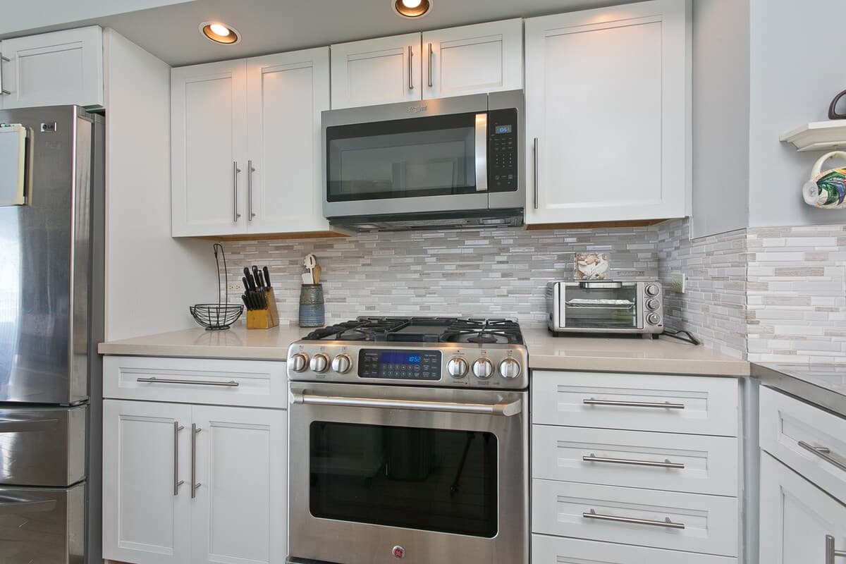 Resort in Honolulu · ★4.9 · 1 bedroom · 4 beds · 1 private bath - Photo 4