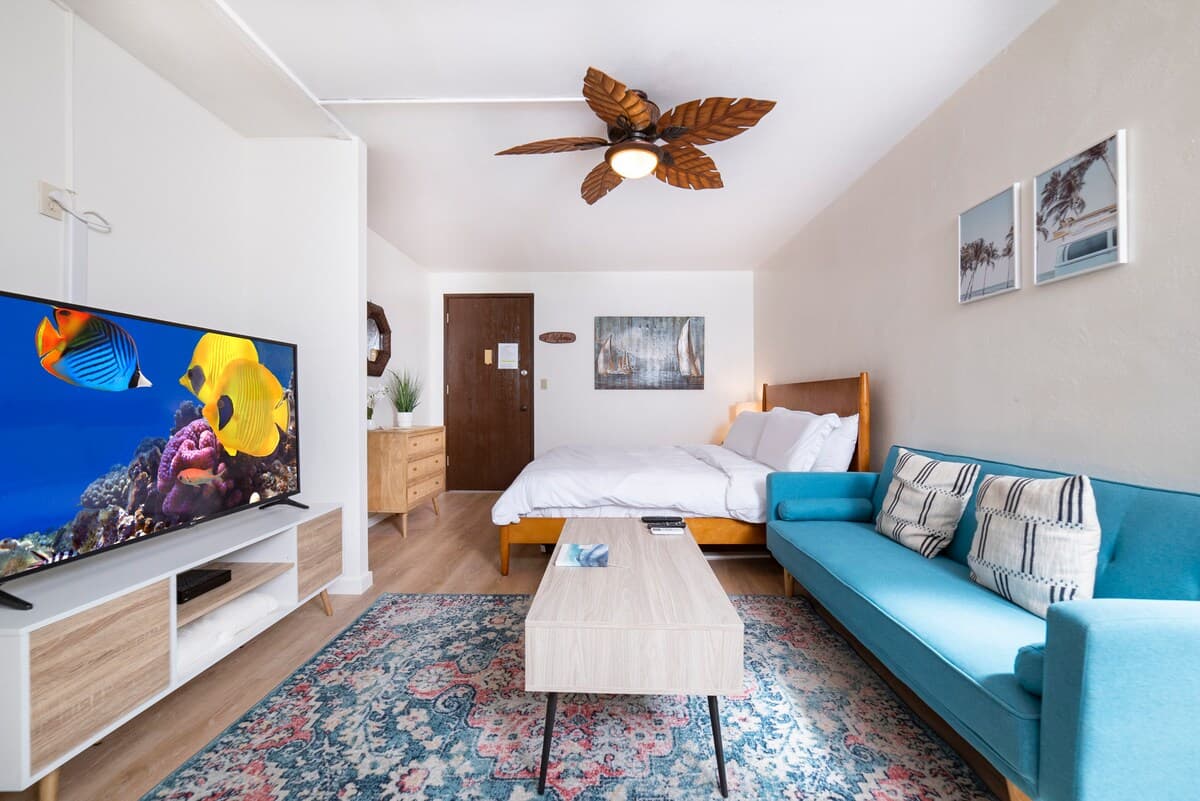 Condo in Kihei · ★4.93 · Studio · 1 bed · 1 bath - Photo 2