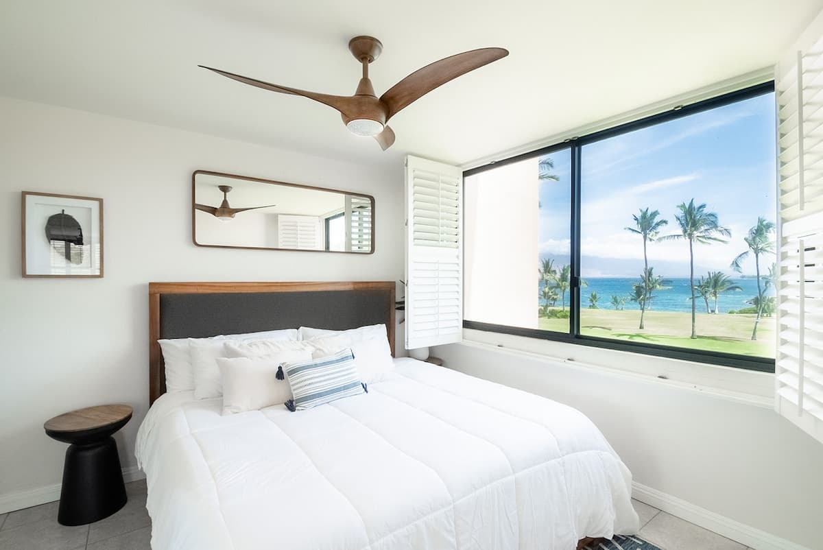 Condo in Kihei · ★4.92 · 2 bedrooms · 4 beds · 2 baths - Photo 2