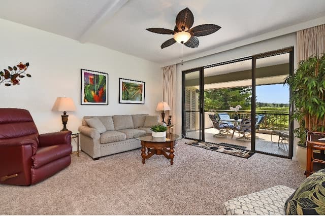Condo in Lahaina · ★4.85 · 1 bedroom · 4 beds · 1.5 private baths - Photo 2
