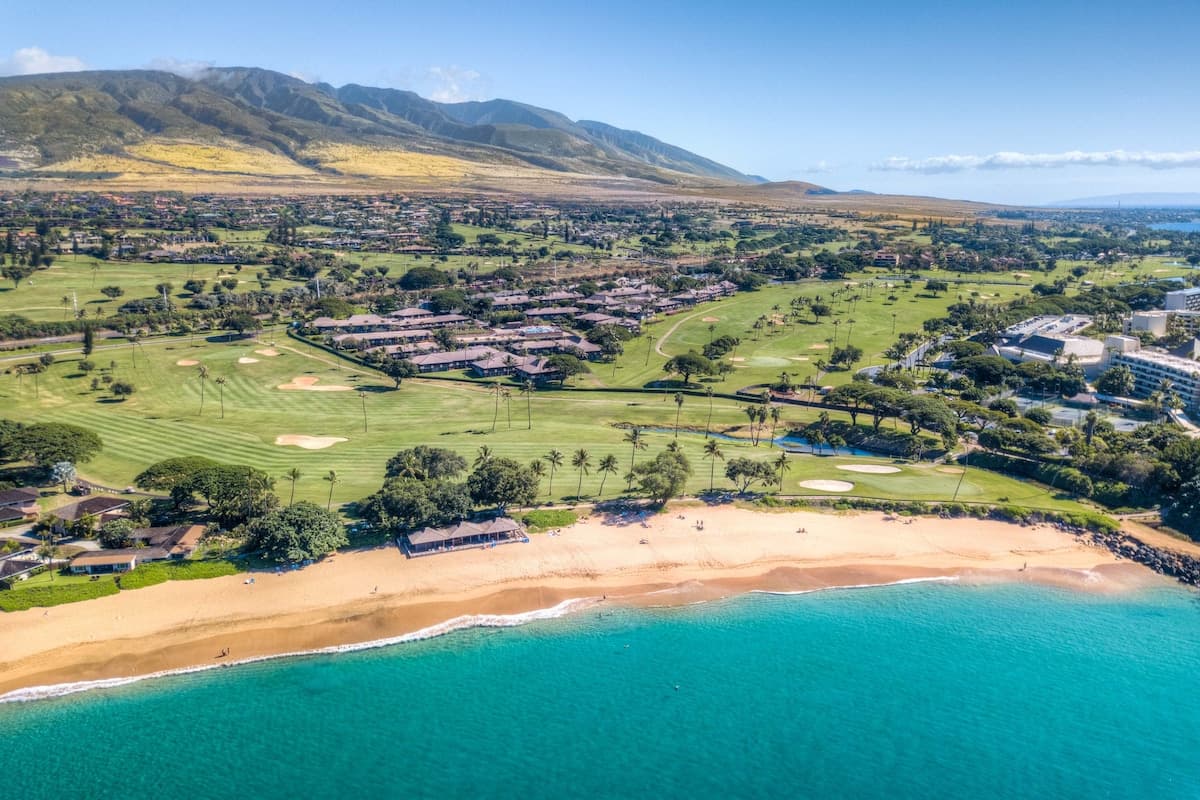 Resort in Lahaina · ★4.8 · 3 bedrooms · 4 beds · 2 private baths - Photo 1