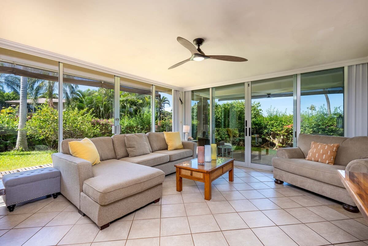 Resort in Lahaina · ★4.8 · 3 bedrooms · 4 beds · 2 private baths - Photo 5